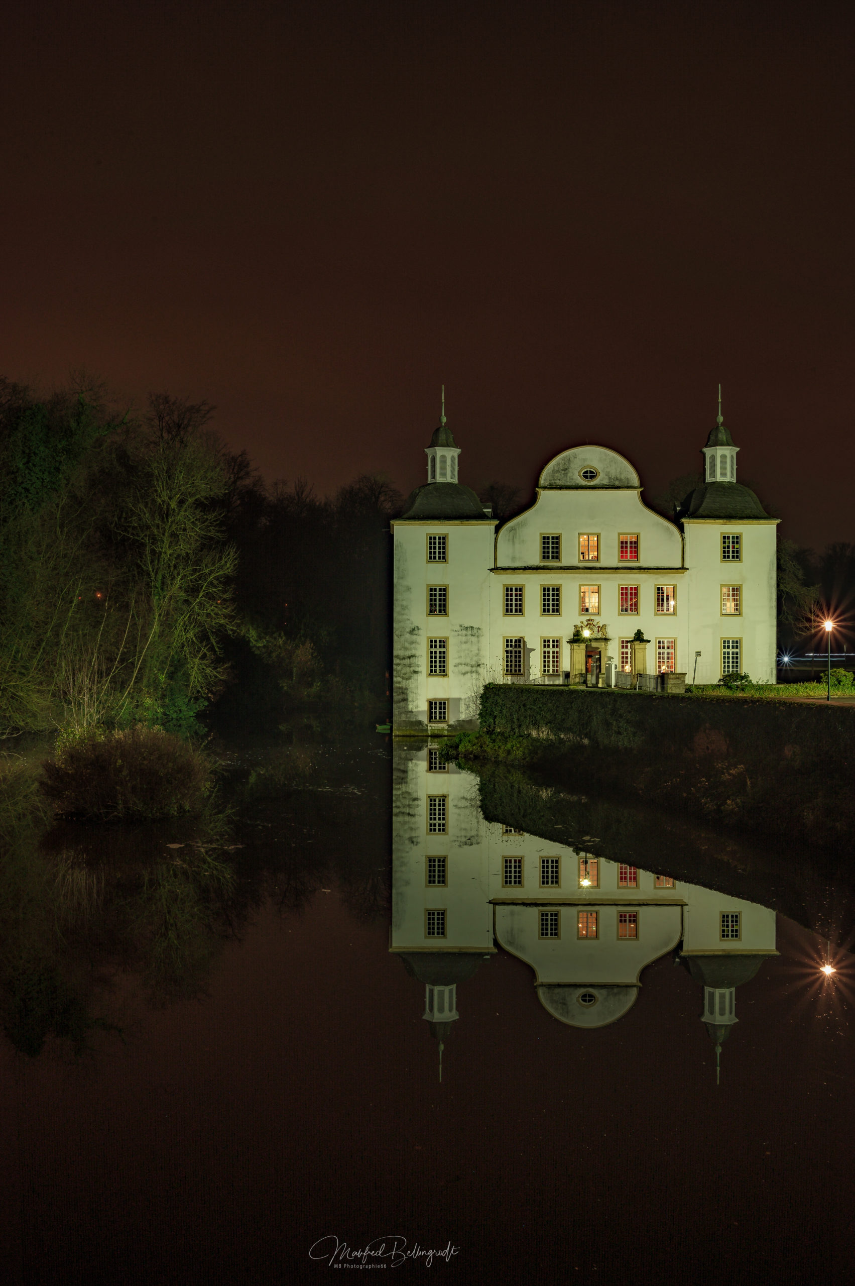Schloss Borbeck mit schöner Spiegelung